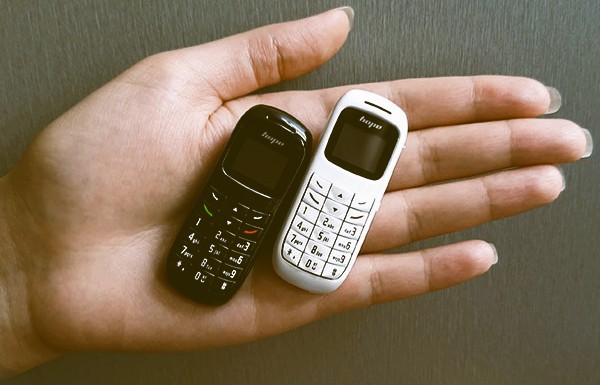 گوشی مینی

گوشی موبایل کوچک

گوشی ساده برای سالمندان

گوشی دوم ارزان

گوشی مسافرتی